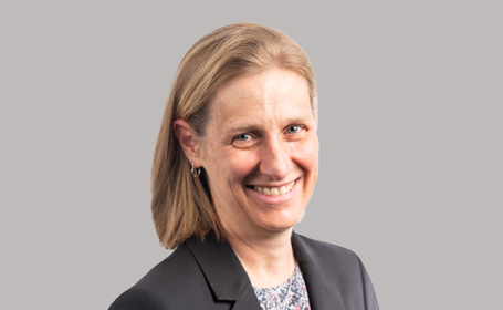 Portrait of Dr Michelle Thomson , Consultant Dermatologist