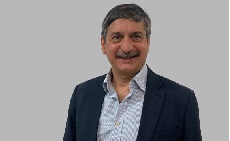 Portrait of Mr Jwalant Mehta , Consultant Spinal Surgeon