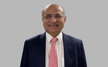 Portrait of Professor Sauid Ishaq , Professor of Medicine and Gastroenterology
