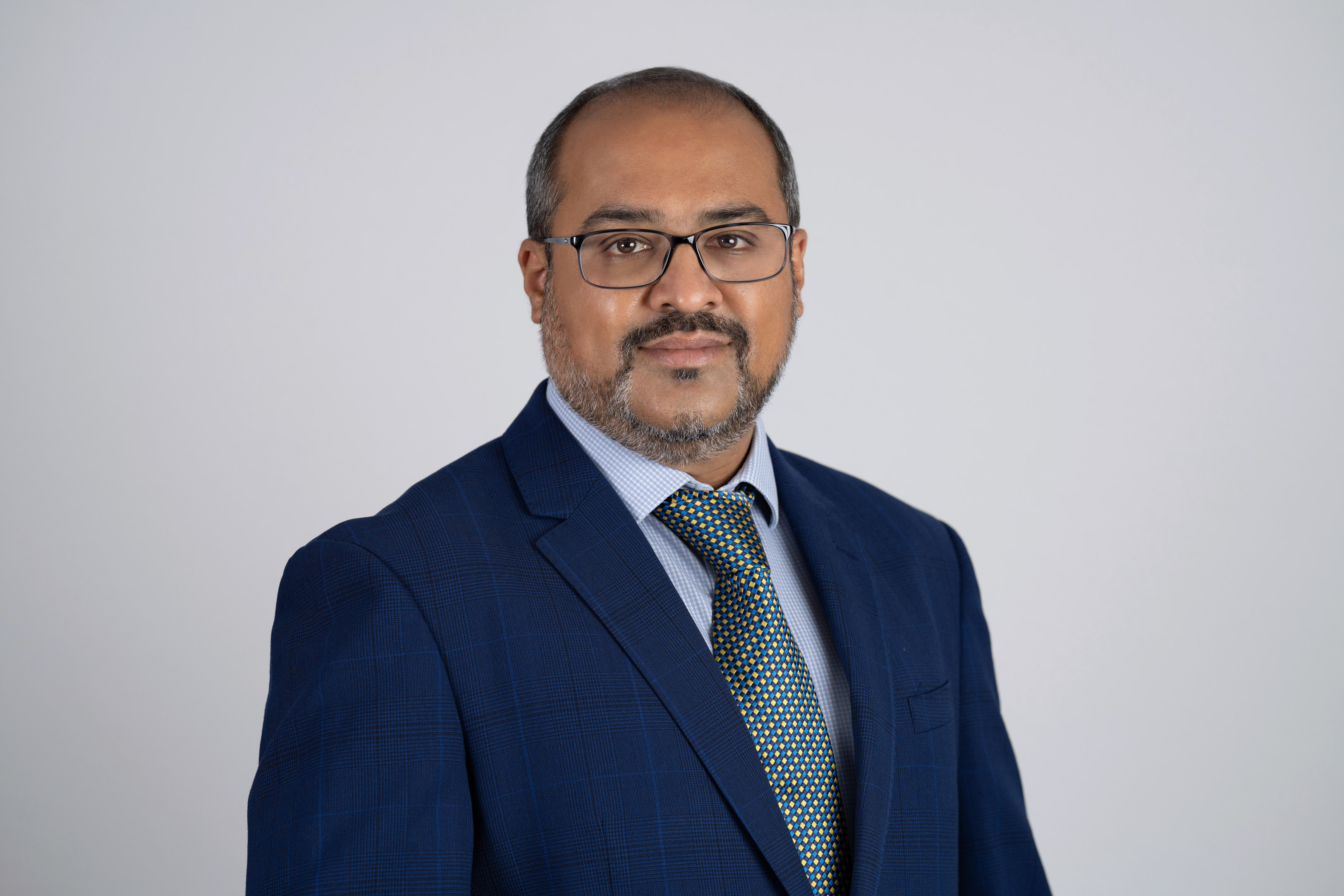Portrait of Mr Rishi Chana , Consultant Hip and Knee Orthopaedic Surgeon