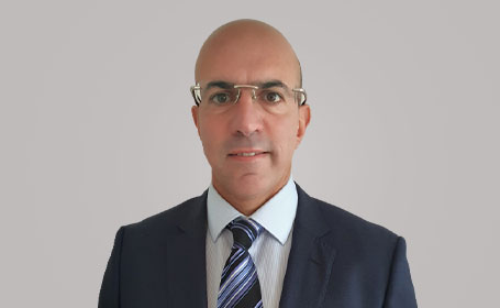 Portrait of Mr Amgad Nakhla , Consultant Orthopaedic Surgeon
