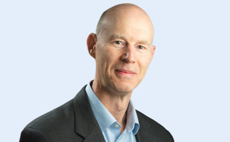 Portrait of Mr Andrew Pearson , Consultant Ophthalmologist