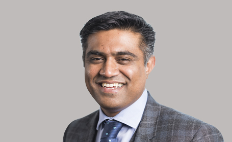 Portrait of Ashwin Unnithan , Consultant Orthopaedic Surgeon