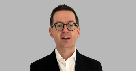 Portrait of Dr Gordon MacDonald , Consultant Rheumatologist
