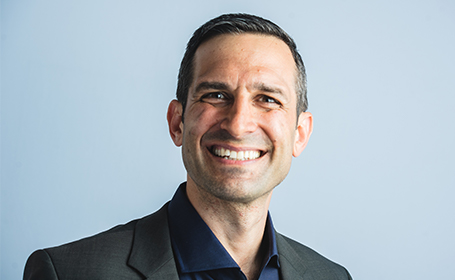 Portrait of Dr Stephan Hinze , Consultant Neurologist