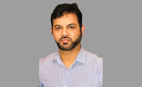 Portrait of Dr Adnan Tariq , Consultant Endocrinologist