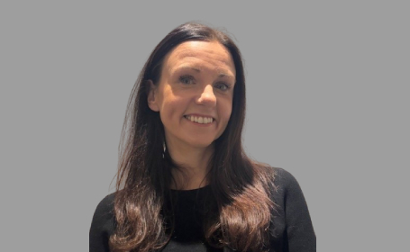 Portrait of Dr Elaine Robertson , Consultant Gastroenterologist
