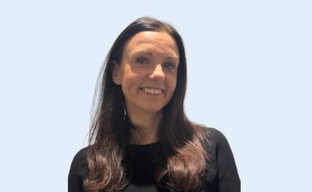 Portrait of Dr Elaine Robertson , Consultant Gastroenterologist