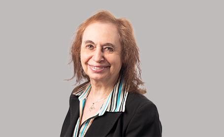 Portrait of Dr Evelyn Millings , Consultant Clinical Psychologist