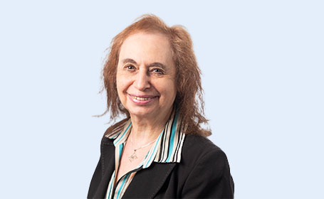 Portrait of Dr Evelyn Millings , Consultant Clinical Psychologist