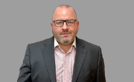Portrait of Dr Stuart Watkins , Consultant Cardiologist