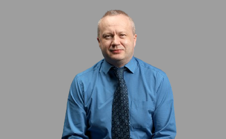 Portrait of Dr Vladimir Revicky , Consultant Urogynaecologist