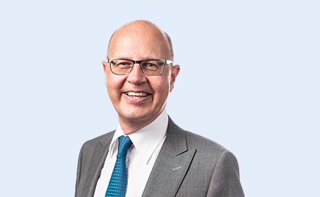 Portrait of Mr Fraser Sutherland , Consultant Cardiac Surgeon with Specialist Interest in Less Invasive Surgery