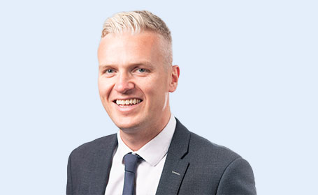 Portrait of Mr Gerard McGowan , Consultant Ophthalmologist, Vitreoretinal Specialist