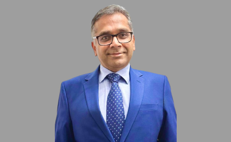 Portrait of Mr Himanshu Wadhawan , Consultant General and Upper GI Surgeon
