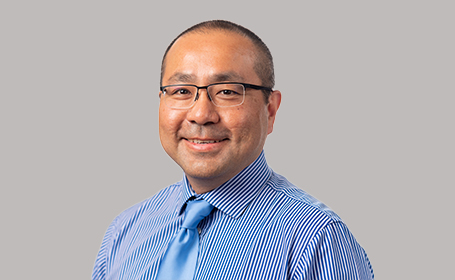 Portrait of Mr Kenneth Cheng , Consultant Orthopaedic Upper Limb Surgeon