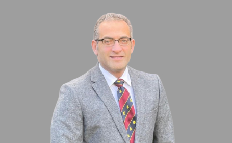 Portrait of Mr Mohamed Osman , Consultant Paediatric Orthopaedic Surgeon