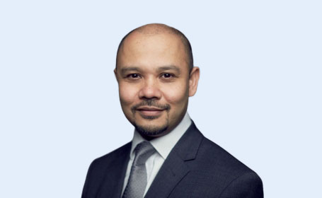 Portrait of Mr Naing Tint , Consultant Ophthalmic Surgeon