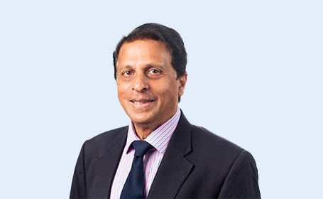 Portrait of Mr Sanjeev L Chitnis , Consultant Orthopaedic Surgeon