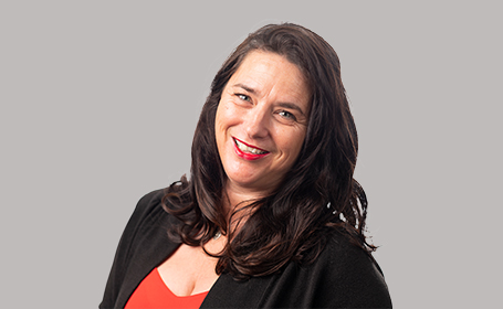 Portrait of Ms Nicole McDonald , Dietitian