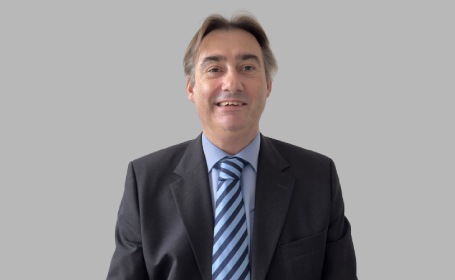 Portrait of Dr Neil Ikin , Consultant Gastroenterologist
