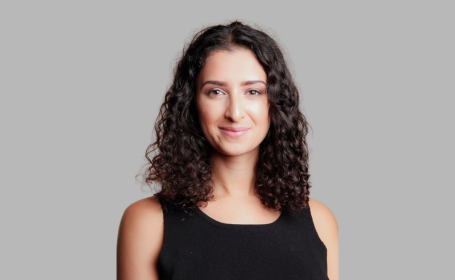 Portrait of Sarah Wali , Consultant Obstetrician and Gynaecologist 
