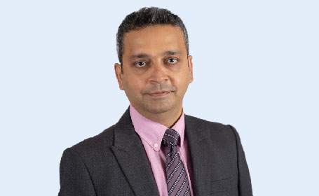 Portrait of Mr Vinod Gangwani , Consultant Ophthalmic Surgeon