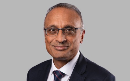 Portrait of Mr Paul Trikha , Consultant Orthopaedic Surgeon