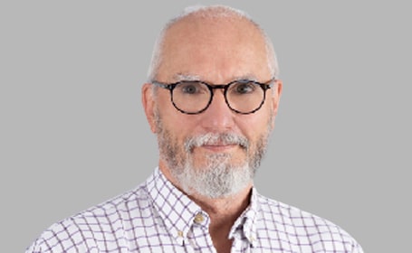 Portrait of Mike Baxter , Consultant Physician