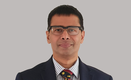 Portrait of Mr Sudeendra Doddi , Consultant General, Endocrine and Oncoplastic Breast Surgeon