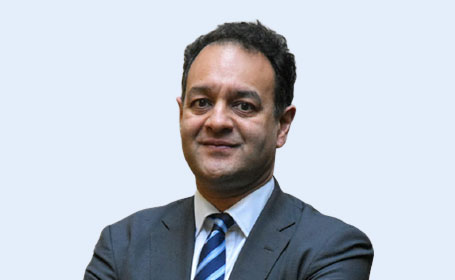Portrait of Professor Suveer Singh , Consultant Respiratory Physician