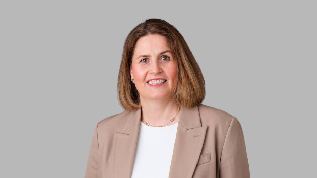 Portrait of Miss Sarah Richards , Consultant General & Laparoscopic Surgeon