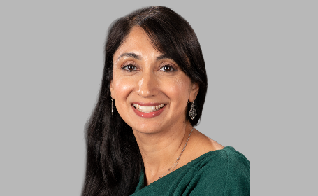 Portrait of Dr Navara Anjum , Consultant Dermatologist