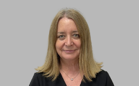 Portrait of Dr Samantha Hunt , Consultant Dermatologist