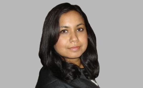 Portrait of Miss Doreen Khan Lim , Consultant Oculoplastic Surgeon