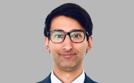 Portrait of Mr Jasvir Virdee , Consultant Ophthalmic Surgeon