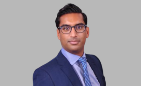 Portrait of Mr Nish Srikantha , Consultant Ophthalmologist