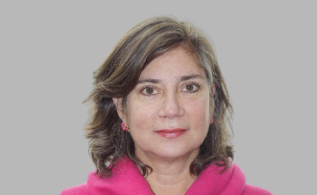 Portrait of Mrs Renee Behrens , Consultant Gynaecologist