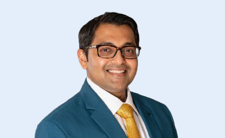 Portrait of Dr Arjun Prakash , Gastroenterologist Milton Keynes