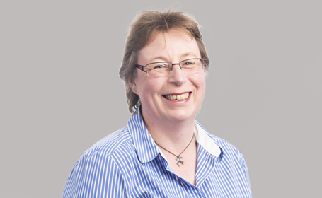 Portrait of Sue Peacock , Consultant Health Psychologist