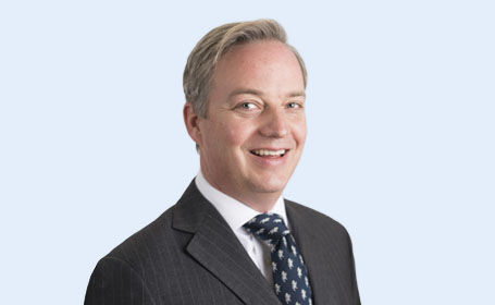 Portrait of Andrew James , Consultant Orthopaedic and Spinal Surgeon