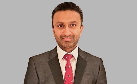 Portrait of Mr Hitesh Dabasia , Consultant Spinal Surgeon
