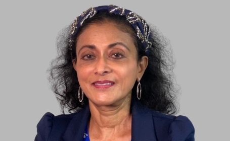 Portrait of Dr Shanthi Paramothayan , Consultant Respiratory Physician