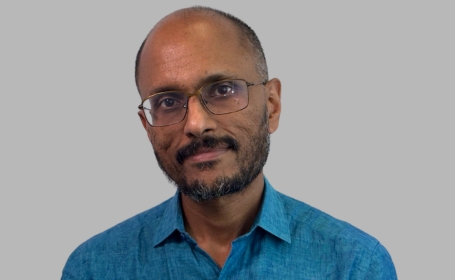 Portrait of Dr Zinu Philipose , Consultant Gastroenterologist & Hepatologist