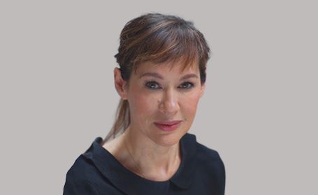 Portrait of Miss Tree Richardson , Consultant Ophthalmologist