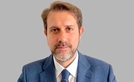 Portrait of Mr Francesco Di Maggio , Consultant General and Gastro-intestinal Surgeon