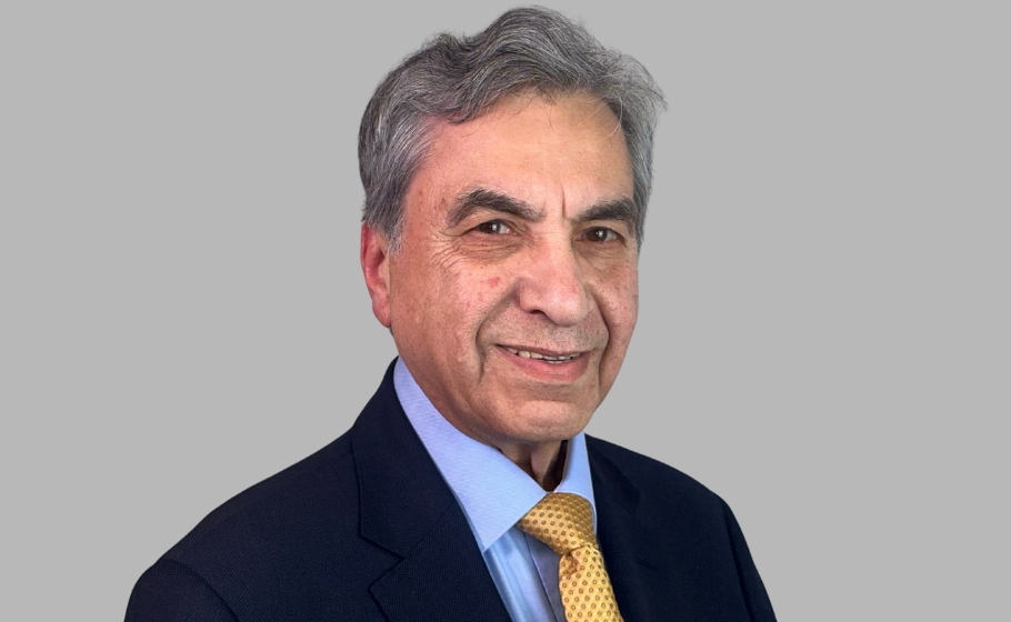 Portrait of Mr Kambiz Hashemi , Consultant Hand Surgeon
