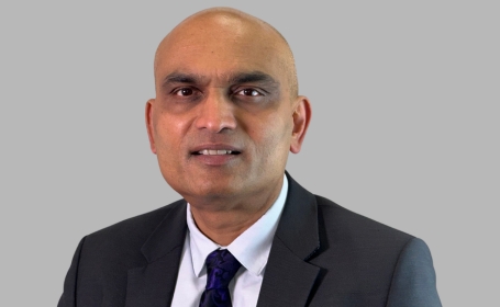 Portrait of Mr Yathish Shenava , Consultant Orthopaedic Surgeon