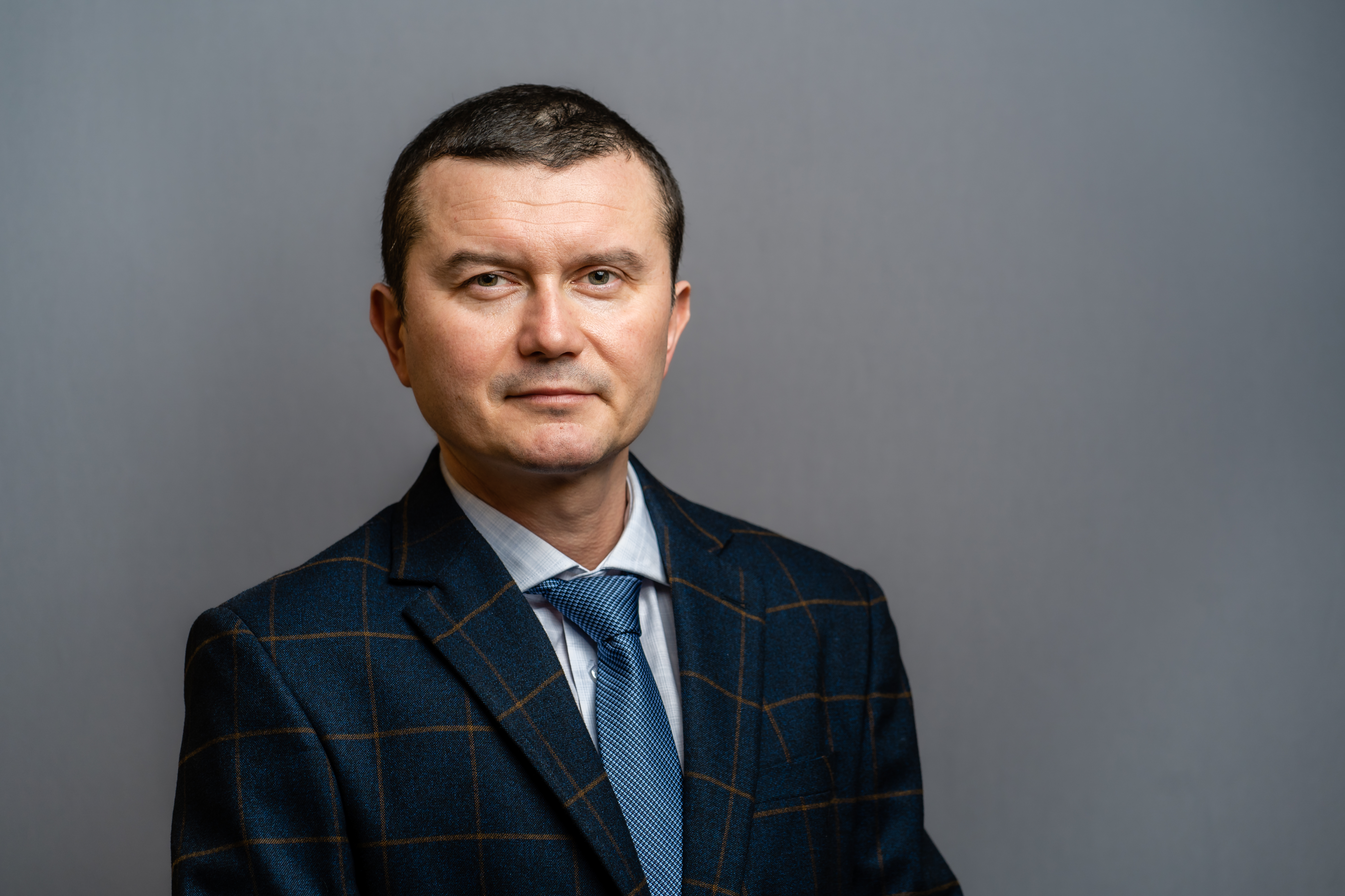 Portrait of Konrad Wronka , Consultant Orthopaedic Surgeon