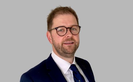 Portrait of Nicholas Ward , Consultant General Surgeon and Coloproctologist